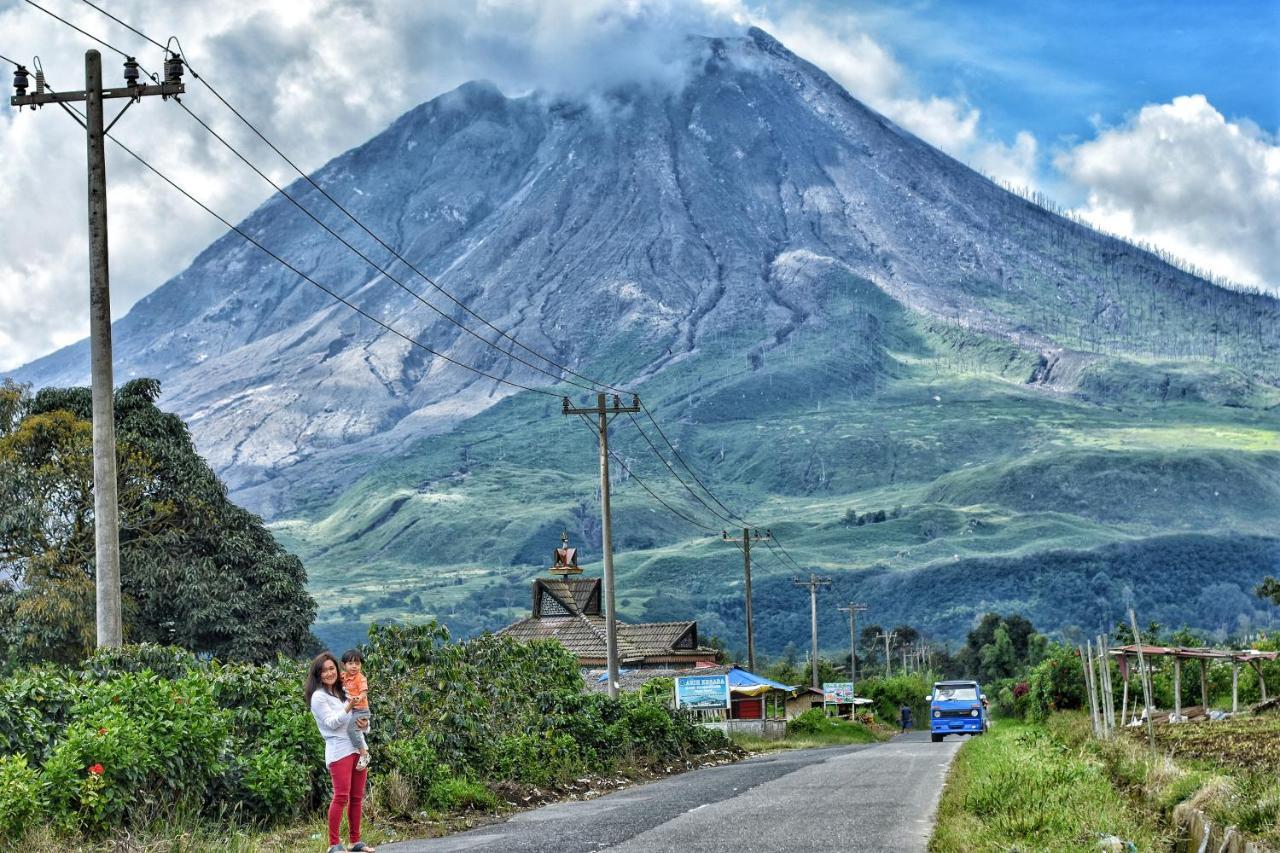 Nachelle Homestay Berastagi Luaran gambar